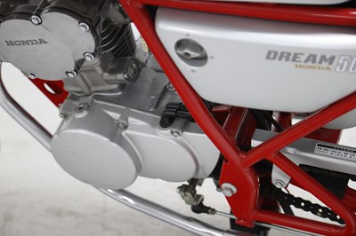 Lot 17 - 2000 Honda Dream 50