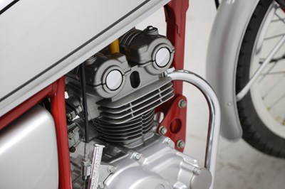 Lot 17 - 2000 Honda Dream 50