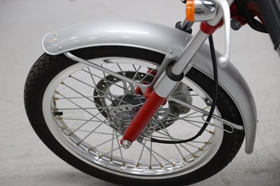 Lot 17 - 2000 Honda Dream 50