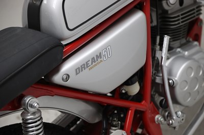 Lot 17 - 2000 Honda Dream 50