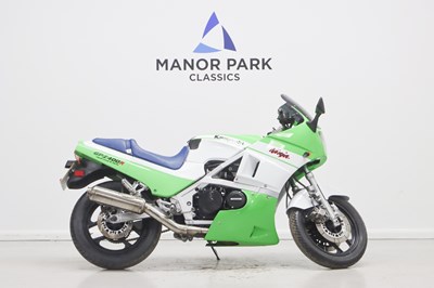 Lot 87 - 1986 Kawasaki GPZ400R