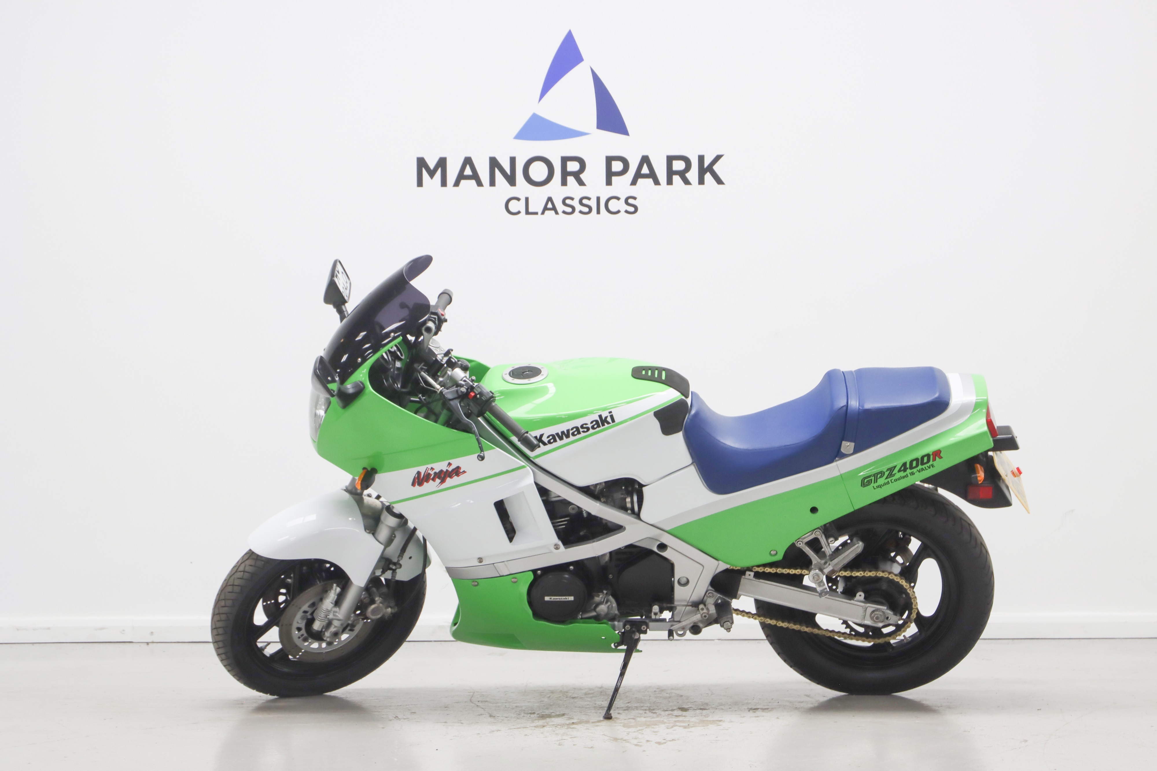 Lot 87 - 1986 Kawasaki GPZ400R