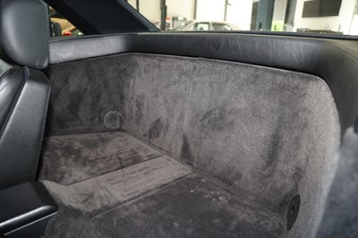 Lot 256 - 1998 Mercedes-Benz SL 320
