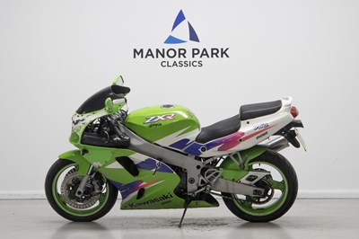 Lot 66 - 1995 Kawasaki ZXR750R Ninja