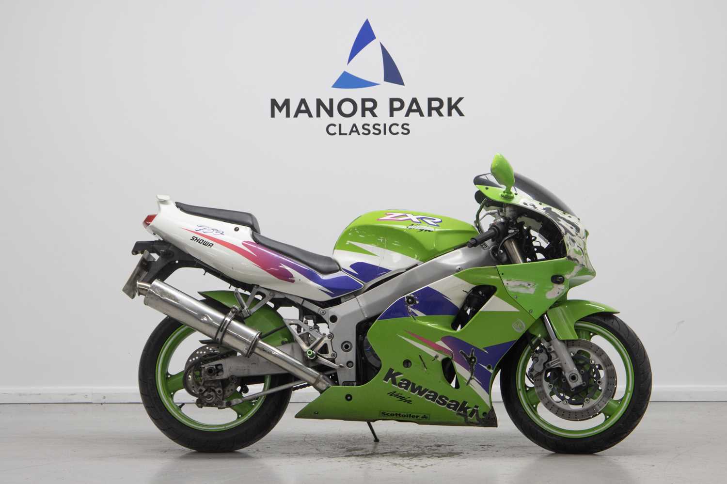 Lot 66 - 1995 Kawasaki ZXR750R Ninja