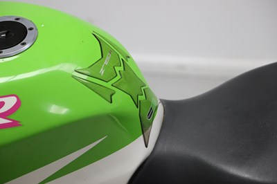 Lot 66 - 1995 Kawasaki ZXR750R Ninja
