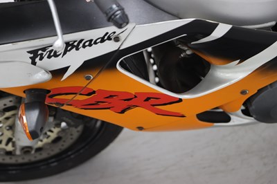 Lot 23 - 1994 Honda CBR900RR Fireblade