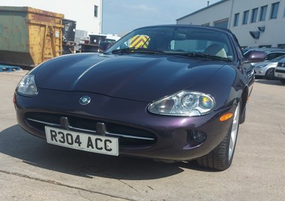 Lot 119 - 1997 Jaguar XK8