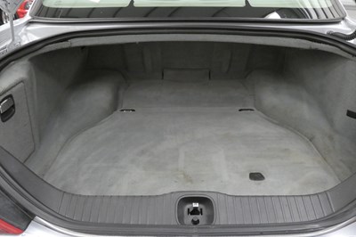 Lot 145 - 2009 Jaguar XJ Sovereign v6 TDVI