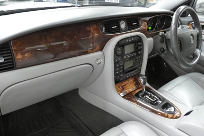 Lot 111 - 2006 Jaguar XJ Executive TDVI Auto