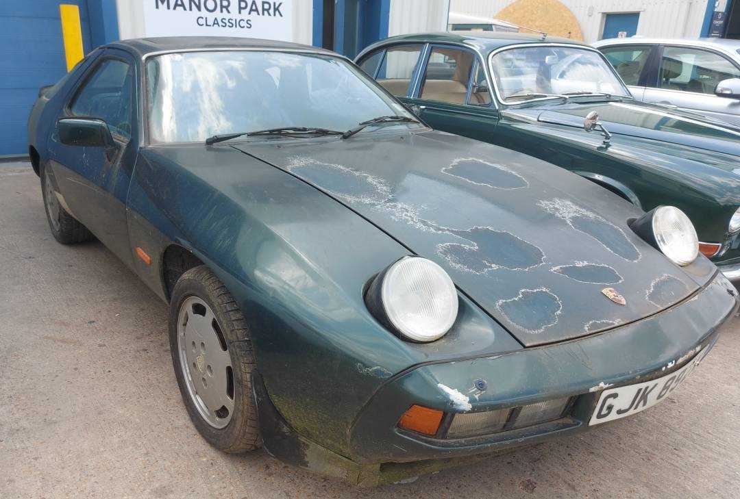 Lot 125 - 1982 Porsche 928s Manual