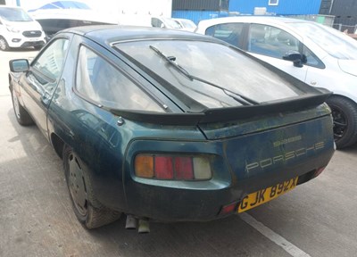 Lot 125 - 1982 Porsche 928s Manual