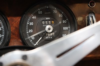 Lot 261 - 1969 Daimler V8-250