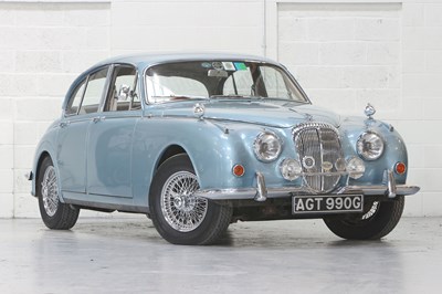 Lot 261 - 1969 Daimler V8-250