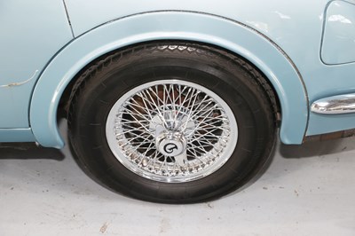 Lot 261 - 1969 Daimler V8-250