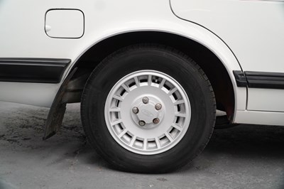 Lot 135 - 1985 Ford Granada MK2 2.8GL Estate Auto