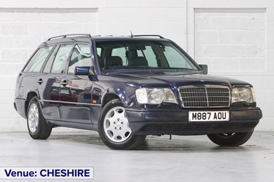 Lot 255 - 1994 Mercedes-Benz E 320 Estate 7-Seater
