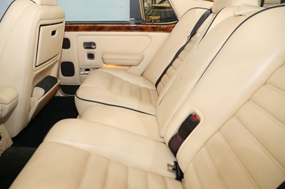 Lot 289 - 1993 Bentley Turbo R