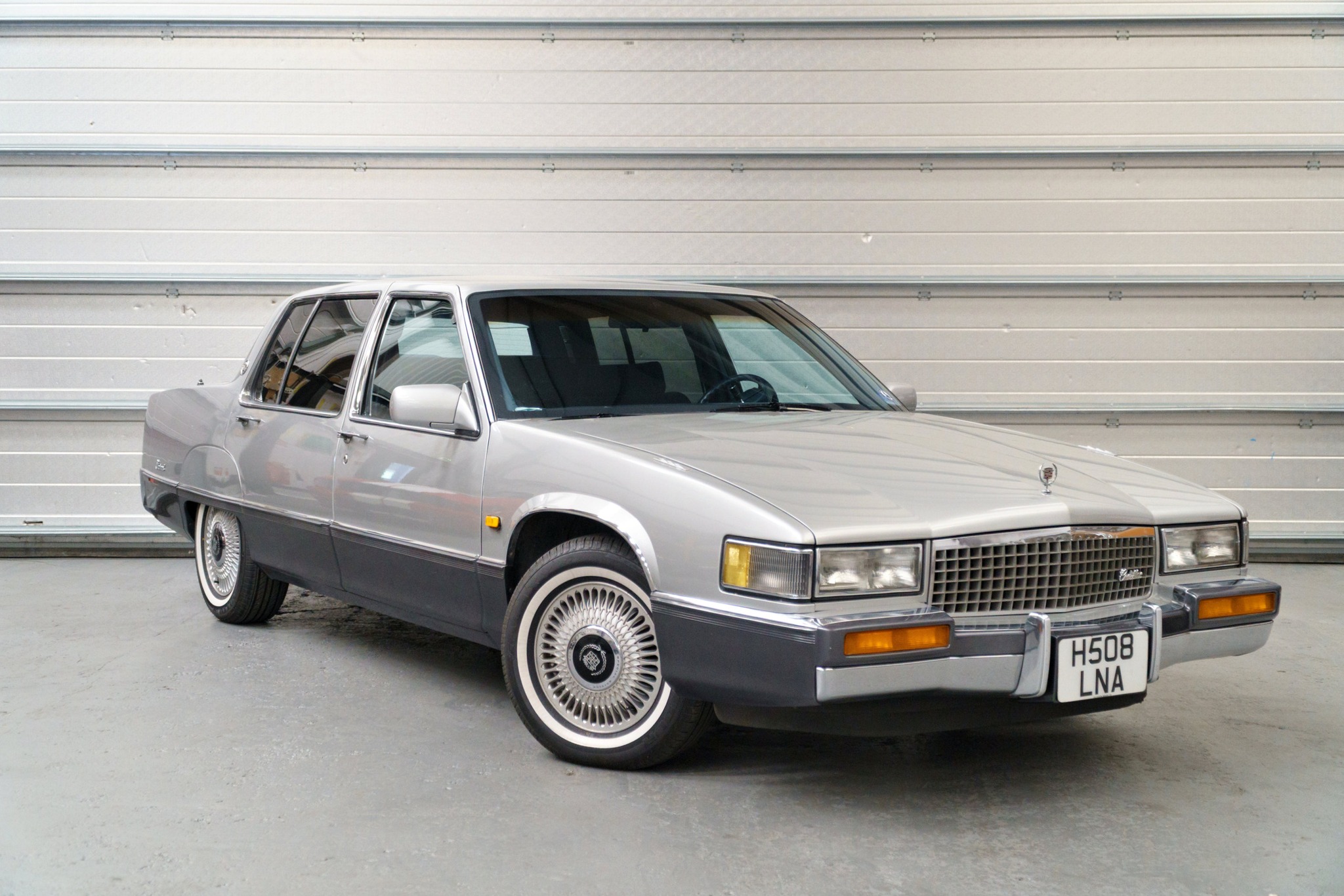 Lot 129 - 1990 Cadillac Fleetwood