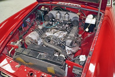 Lot 120 - 1973 MG B GT V8