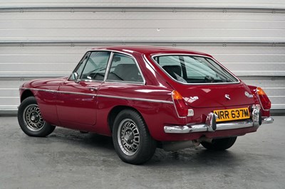 Lot 120 - 1973 MG B GT V8