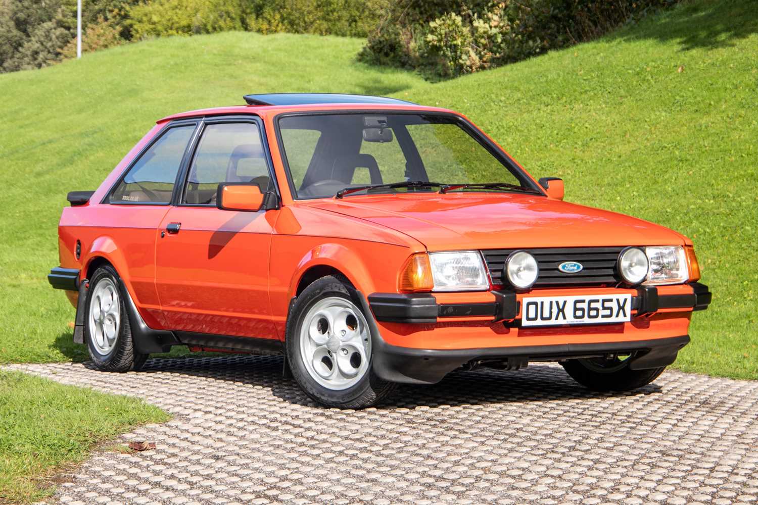 Lot 13 - 1981 Ford Escort XR3
