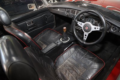 Lot 211 - 1972 MG B Roadster
