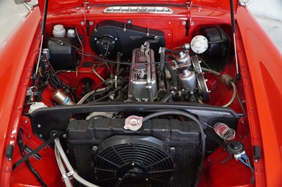 Lot 138 - 1972 MG B Roadster