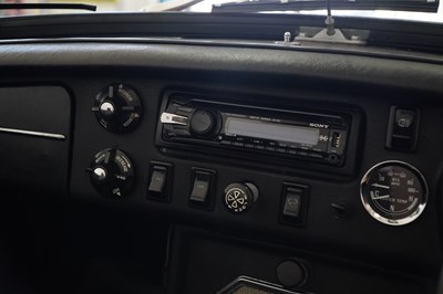 Lot 138 - 1972 MG B Roadster
