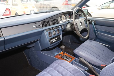 Lot 305 - 1986 Mercedes-Benz 190 E 2.0