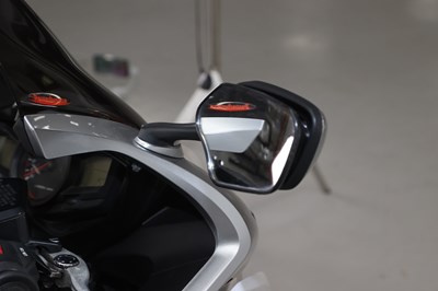 Lot 27 - 2010 Honda VFR1200FD