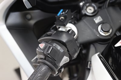 Lot 27 - 2010 Honda VFR1200FD