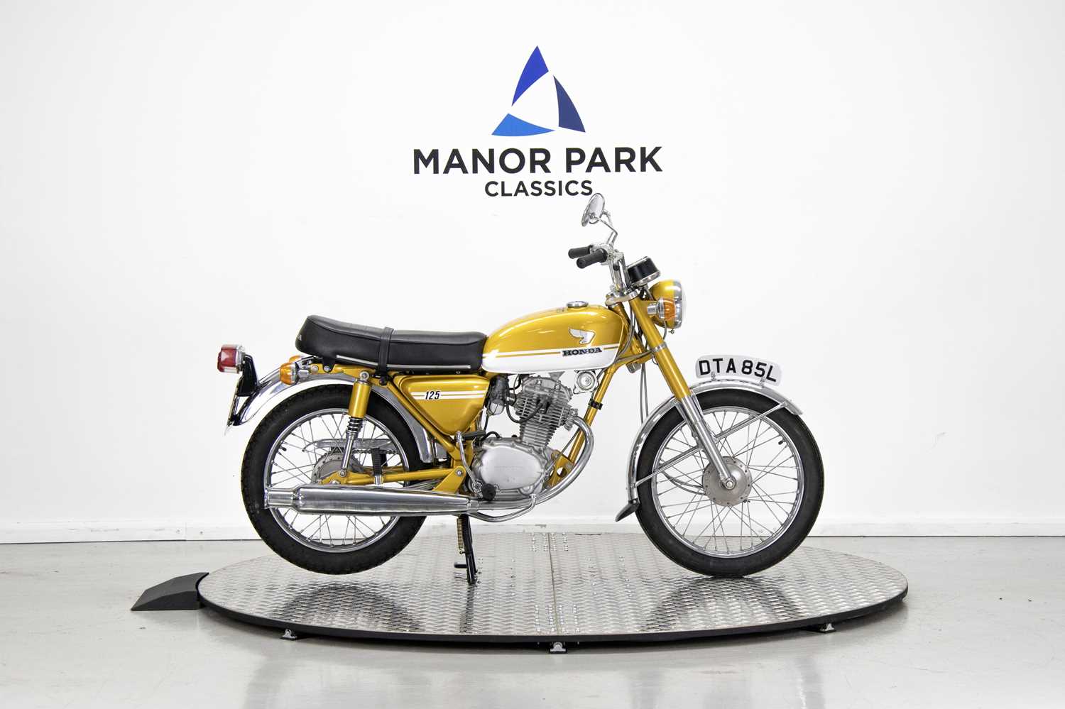 Lot 69 - 1973 Honda CB125
