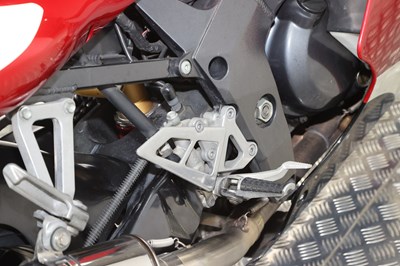 Lot 60 - 1999 Kawasaki ZX-7R Ninja
