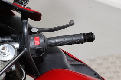 Lot 60 - 1999 Kawasaki ZX-7R Ninja