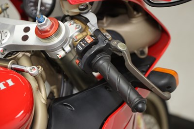 Lot 8 - 1998 Ducati 748 Biposto