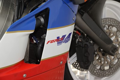 Lot 49 - 1989 Honda VFR400