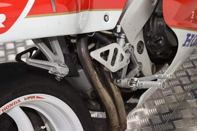 Lot 49 - 1989 Honda VFR400