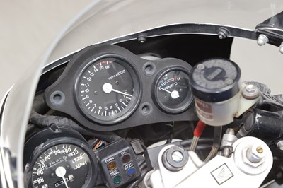 Lot 49 - 1989 Honda VFR400