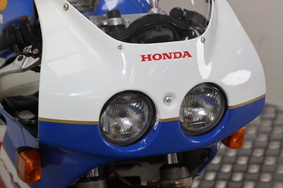 Lot 49 - 1989 Honda VFR400