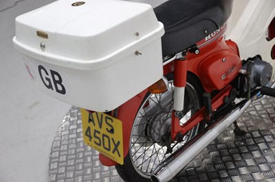 Lot 42 - 1982 Honda C70