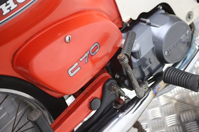 Lot 42 - 1982 Honda C70