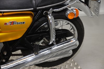 Lot 81 - 1972 Suzuki GT550
