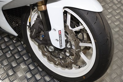 Lot 3 - 2008 Suzuki GSXR1000 K8