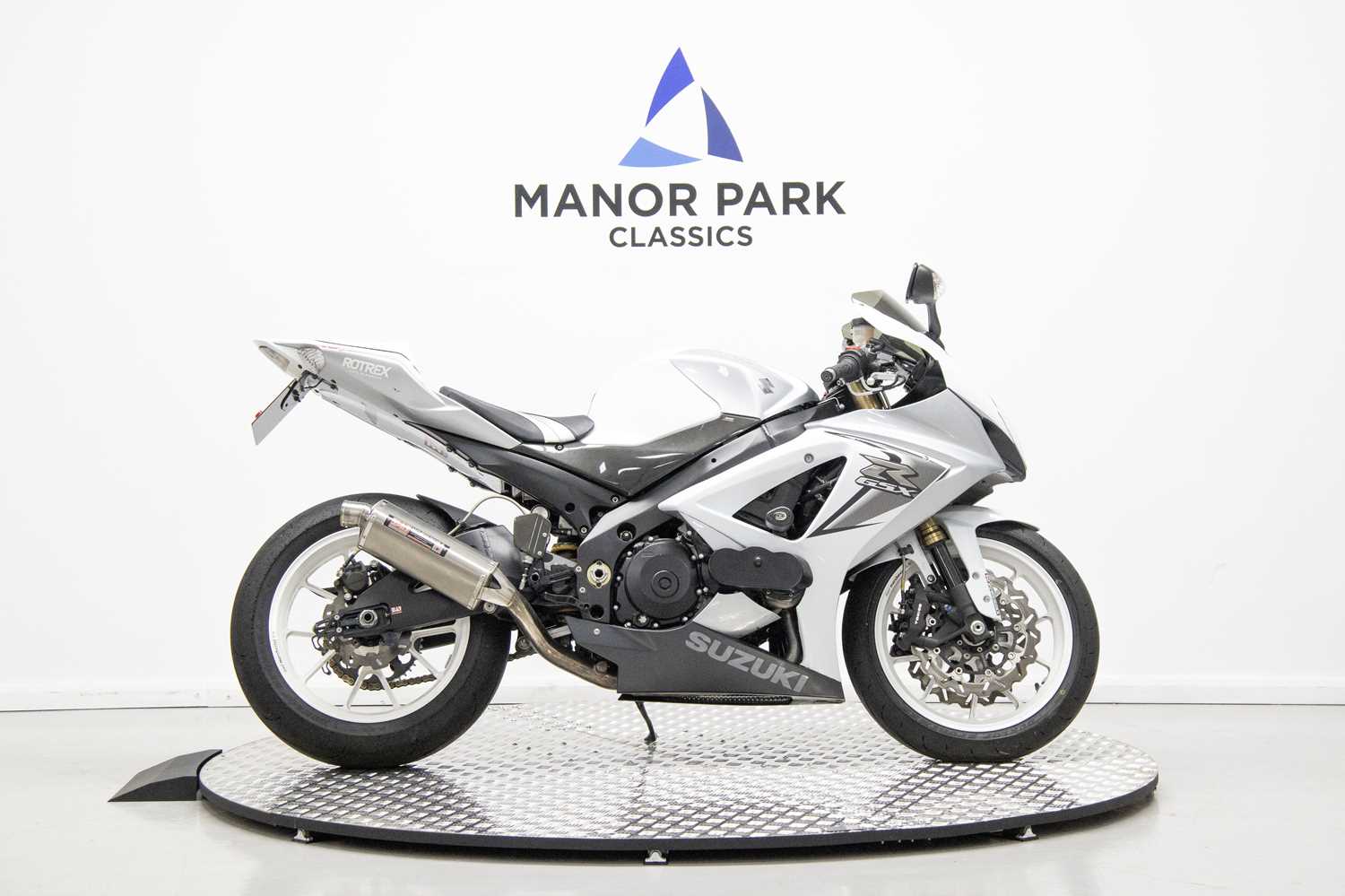 Lot 3 - 2008 Suzuki GSXR1000 K8