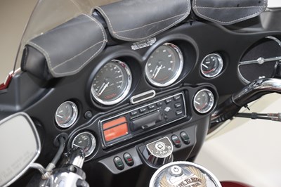 Lot 82 - 2000 Harley Davidson FLHTCUI Electra Glide Ultra Classic