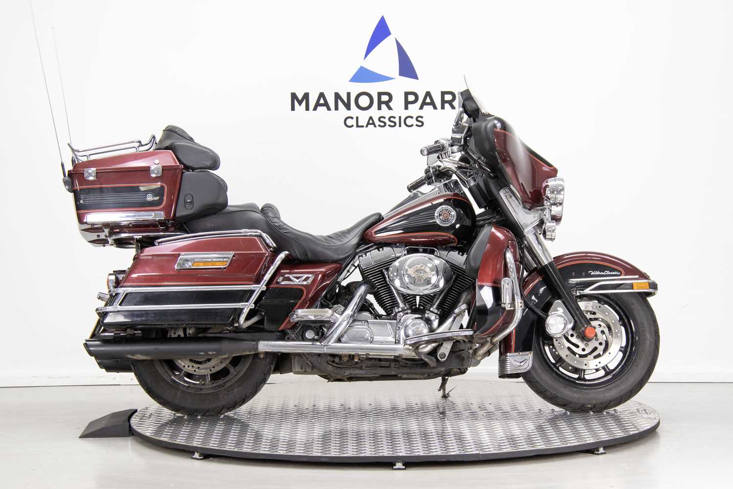 Lot 82 - 2000 Harley Davidson FLHTCUI Electra Glide Ultra Classic