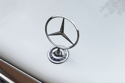 Lot 201 - 1995 Mercedes-Benz E 220 Coupe
