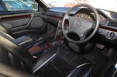 Lot 201 - 1995 Mercedes-Benz E 220 Coupe