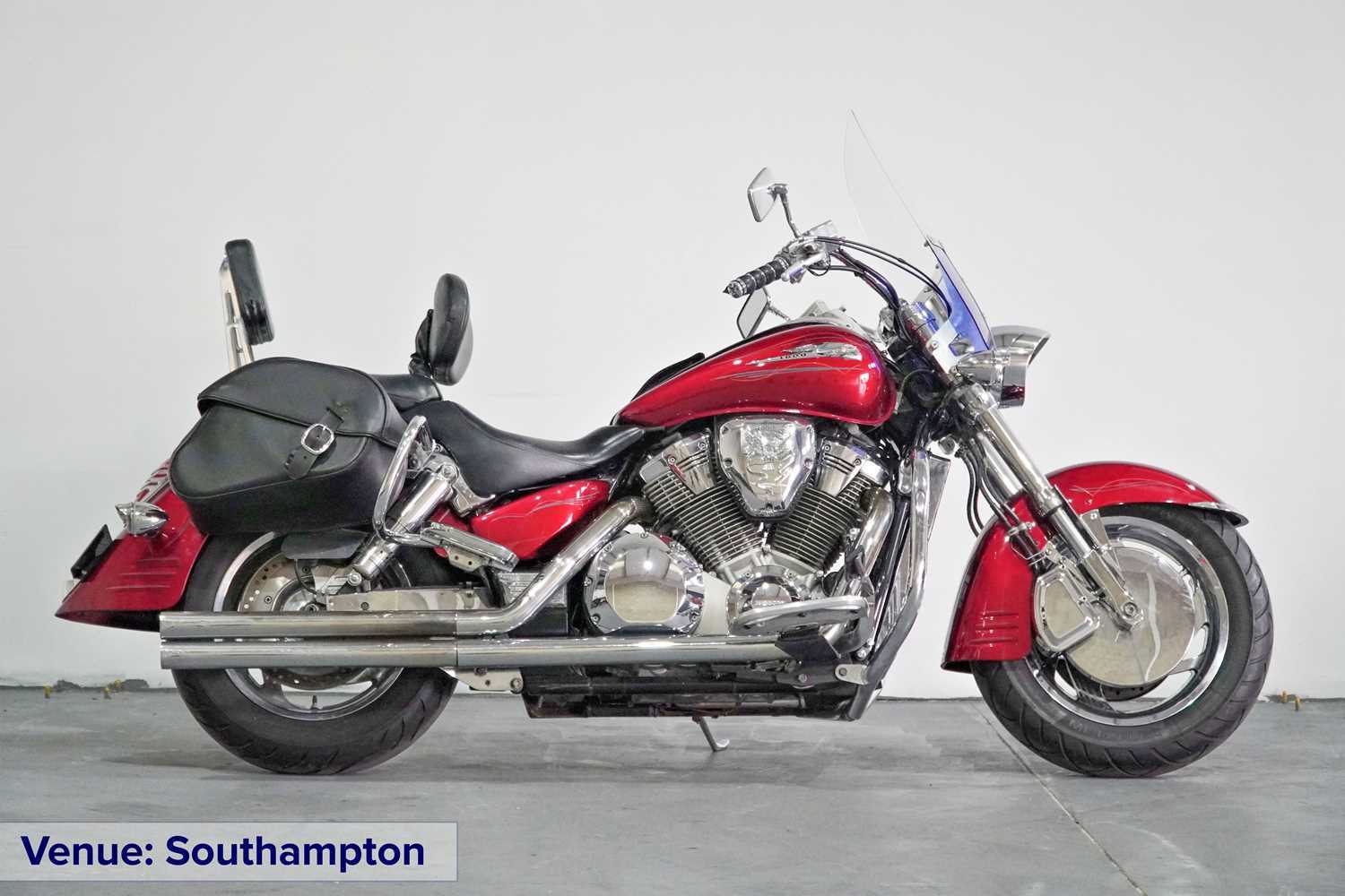Lot 121 - 2003 Honda VTX 1800C